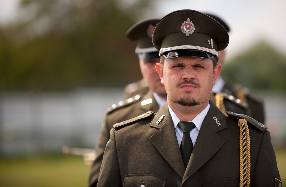 Slovak and US Armed Forces join together honoring war hero