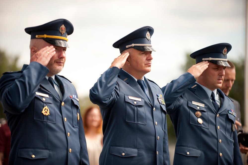 Slovak and US Armed Forces join together honoring war hero