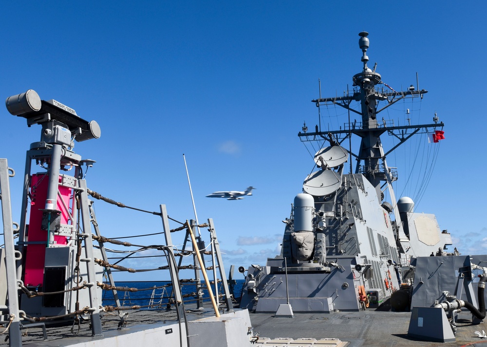 USS Pinckney At Sea Operations During RIMPAC