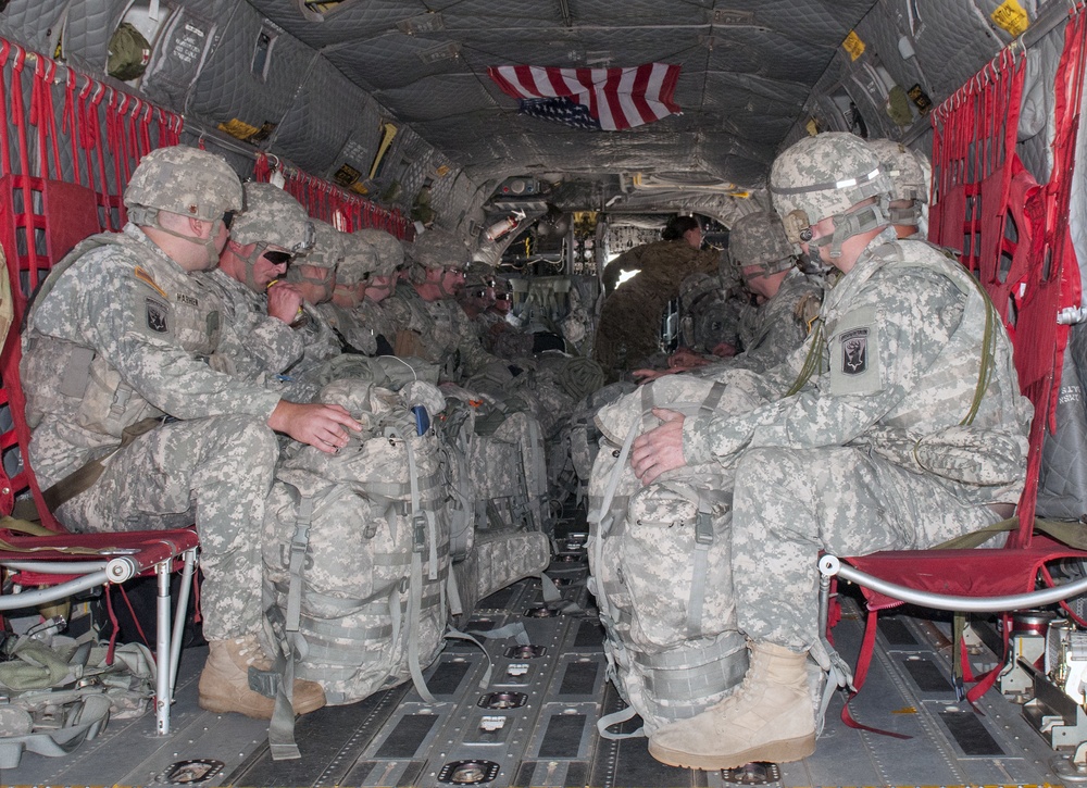 Soldiers Take Seats on CH-47 Chinook