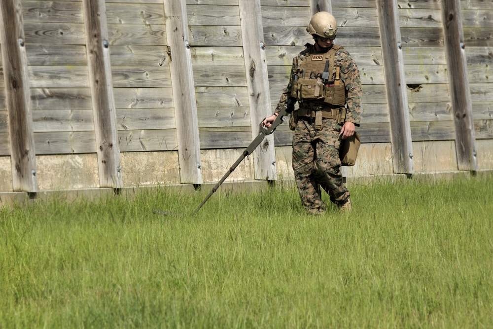 EOD company conducts excavation range