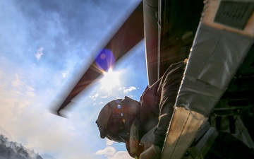 Alaska National Guard aircrew battle wildfire