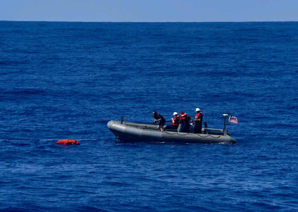 USS Shoup conducts search and rescue man overboard drils