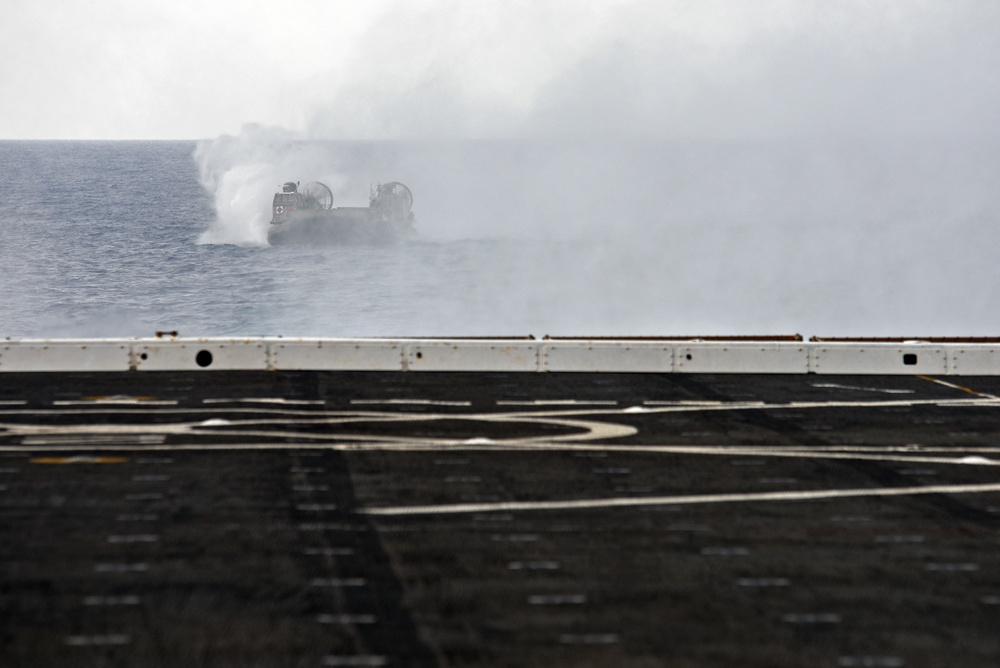 LCAC operations at RIMPAC 2016