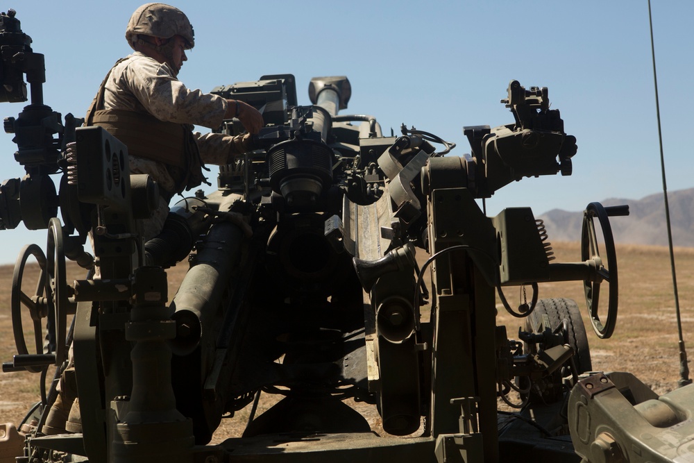 Artillery Training Rattles Camp Pendleton