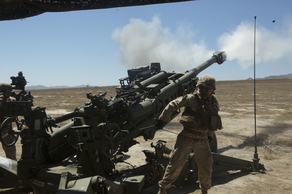 Artillery Training Rattles Camp Pendleton