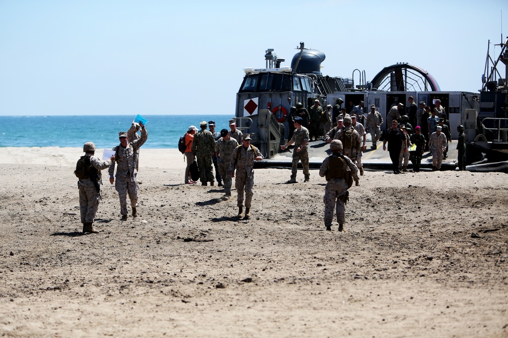 Coming ashore: 1st MLG Marines support PACOM Amphibious Leaders Symposium-16