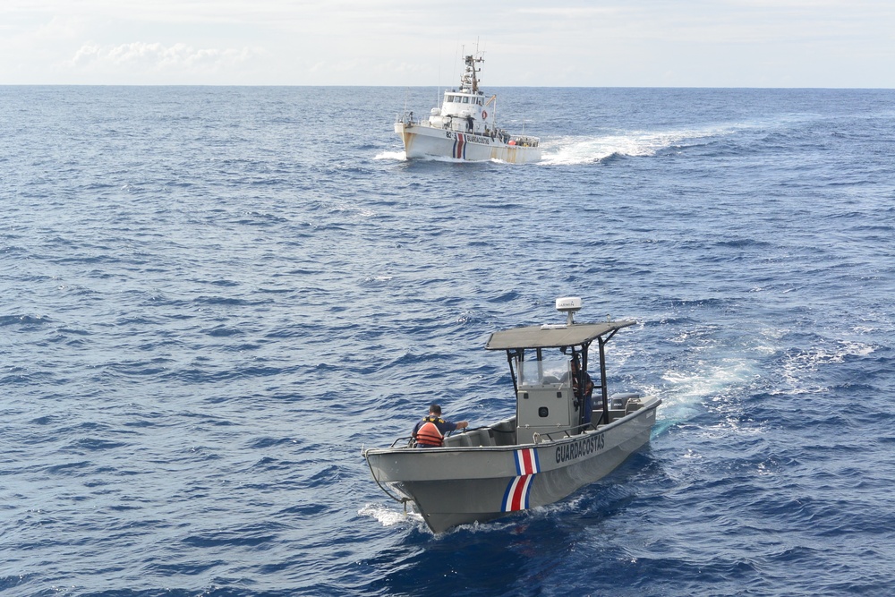 Cutter Alert rescues 4 fishermen on its counter-drug patrol in Central America