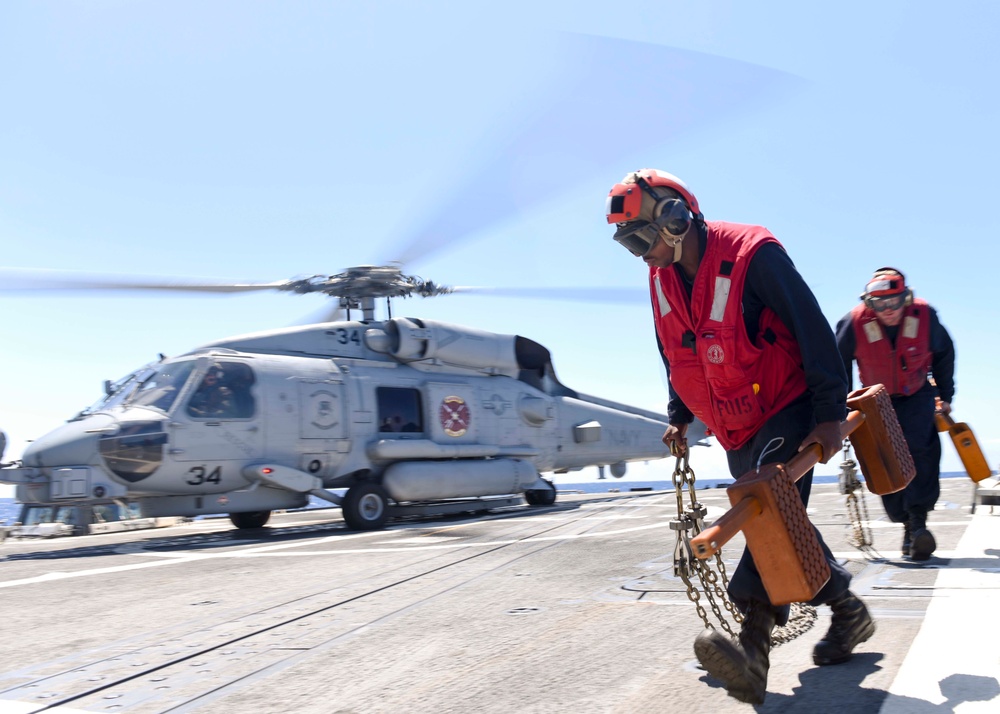 USS Pinckney Conducts Operations during RIMPAC 16