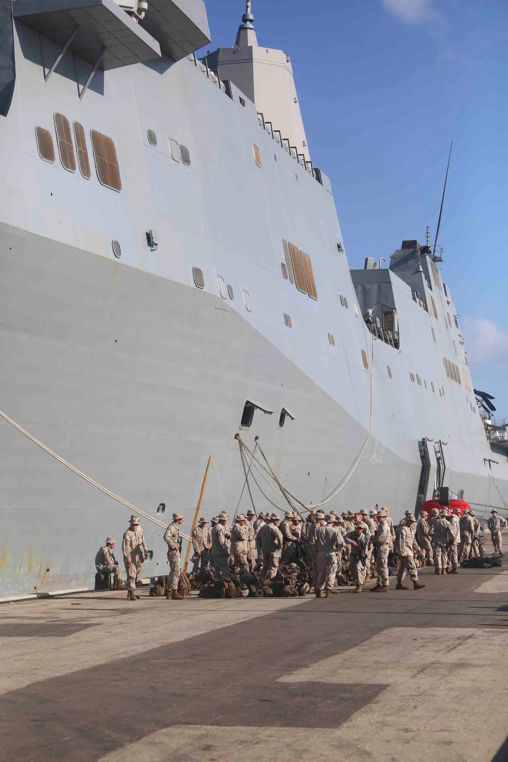 22nd MEU Offloads for Noble Shirley 16