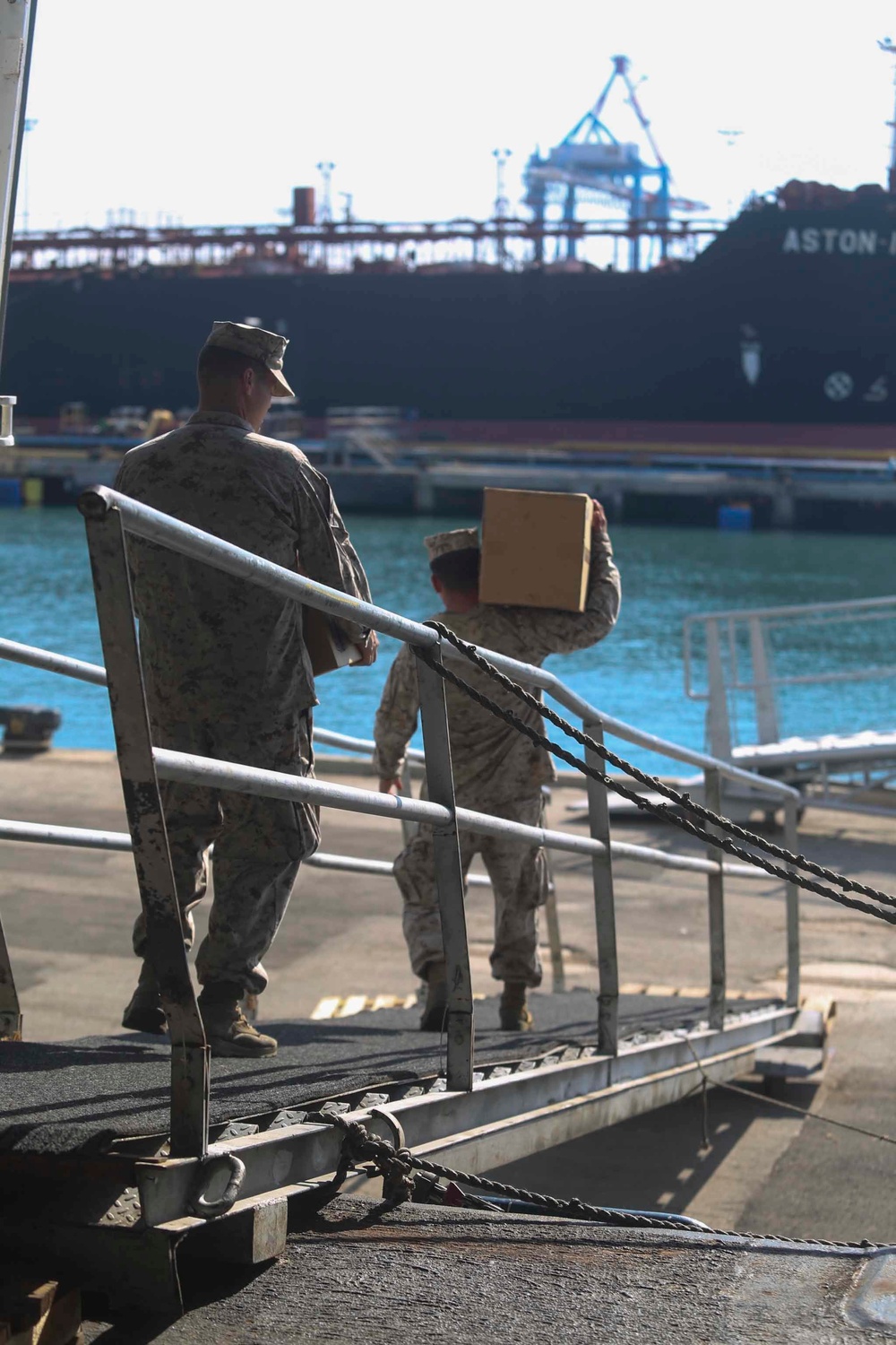 22nd MEU Offloads for Noble Shirley 16