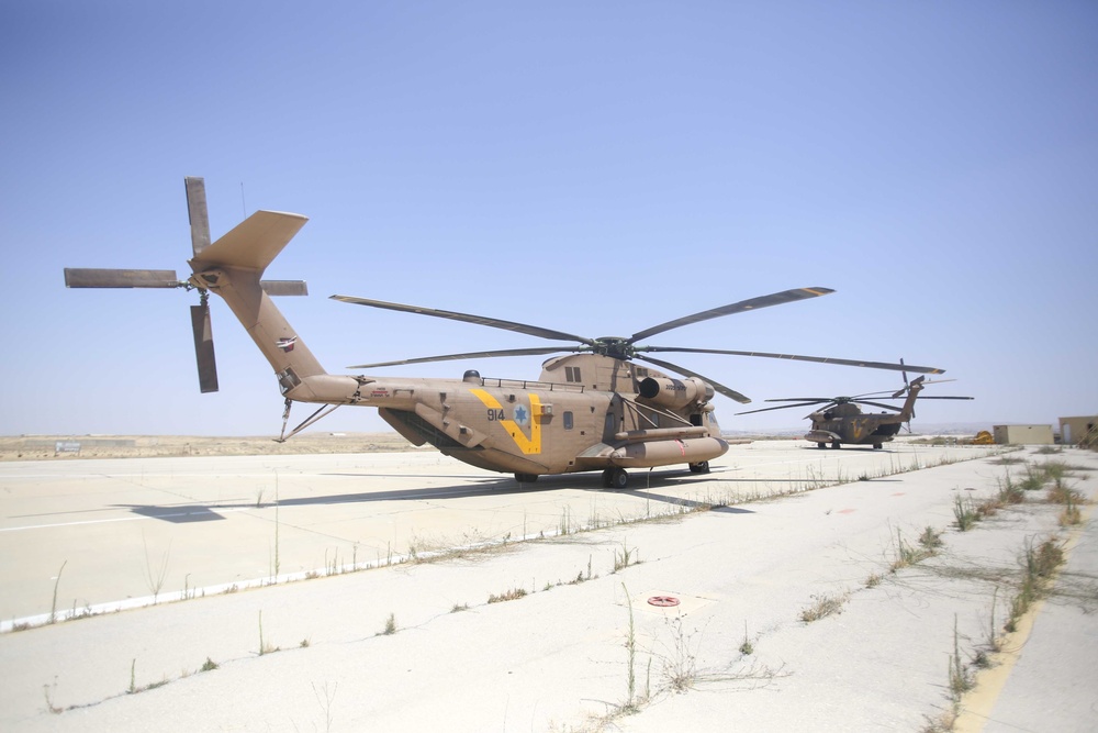 22nd MEU, IDF Integrate Flight Operations for Noble Shirley 16