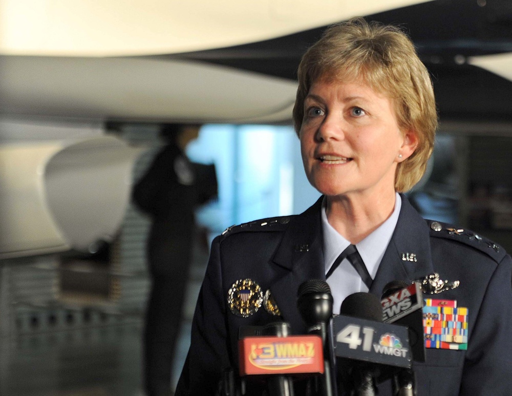 Making History: Air Force Reserve Command welcomes first female commander