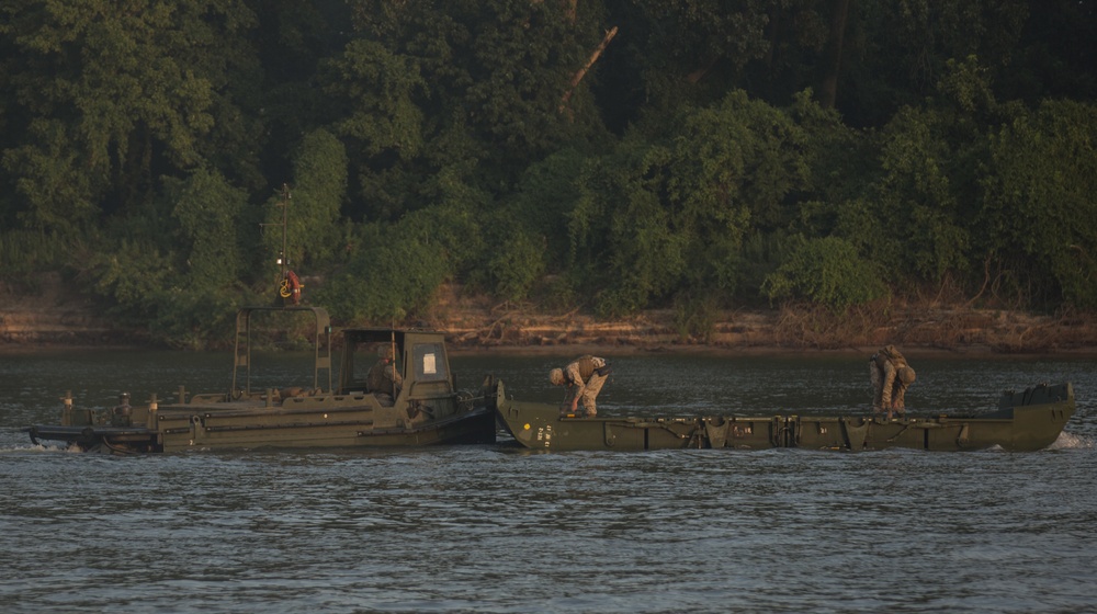 River Assault: Marines conduct joint engineer training