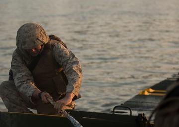 River Assault: Marines conduct joint engineer training