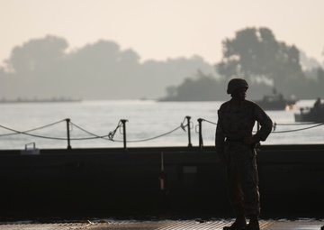 River Assault: Marines conduct joint engineer training