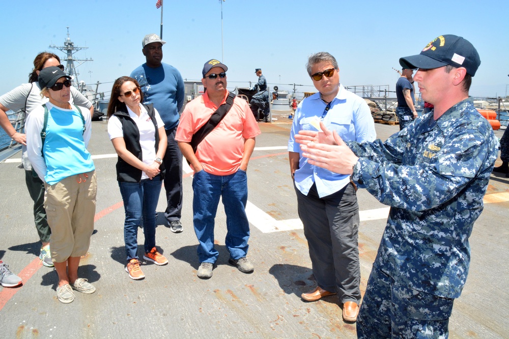 South Texas Educators get Glimpse of Navy Life during EOV