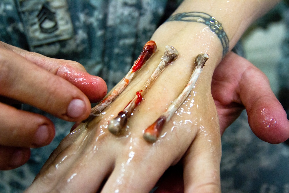 Army Reserve Soldiers prepare moulage