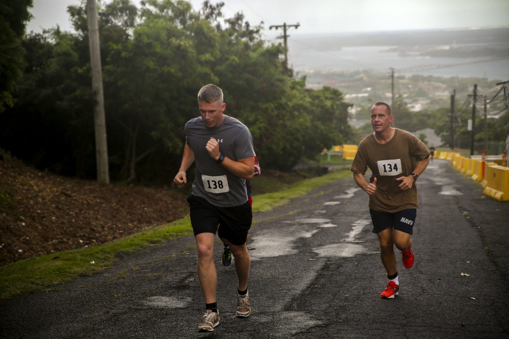 Runners hit trail during Camp Smith Grueler 5K