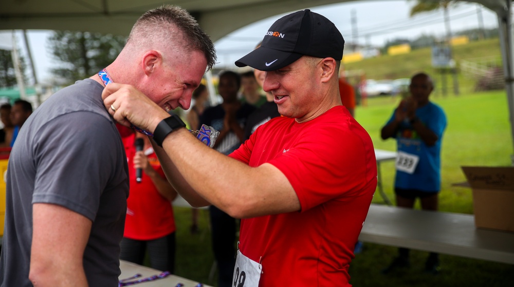 Runners hit trail during Camp Smith Grueler 5K