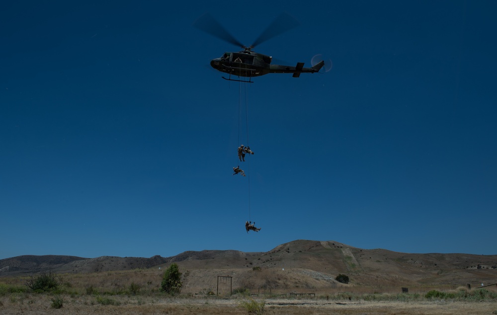 Chile, Canada conduct training at Camp Pendleton during RIMPAC 16