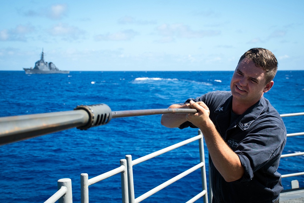 USS Mobile Bay (CG 53) Conducts Maintenance