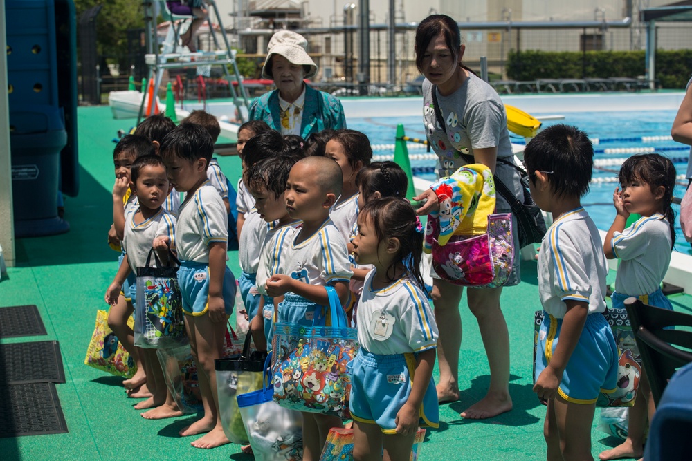 Local kindergarteners make a splash at MCAS Iwakuni