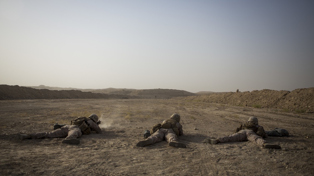 2/7 Marines execute live-fire range
