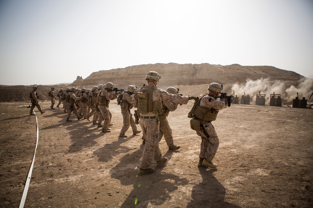 2/7 Marines execute live-fire range