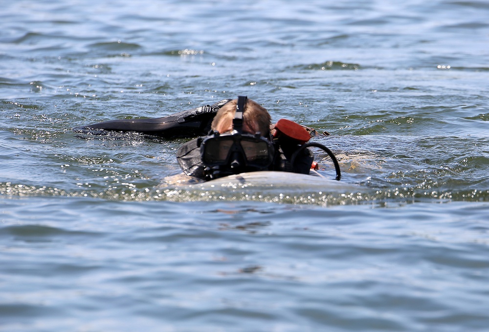 Divers help Corps improve equipment for recon Marines