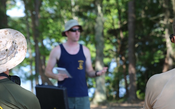 Divers help Corps improve equipment for recon Marines