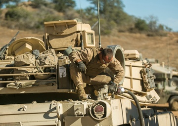 4th Tanks send rounds down range on Camp Pendleton