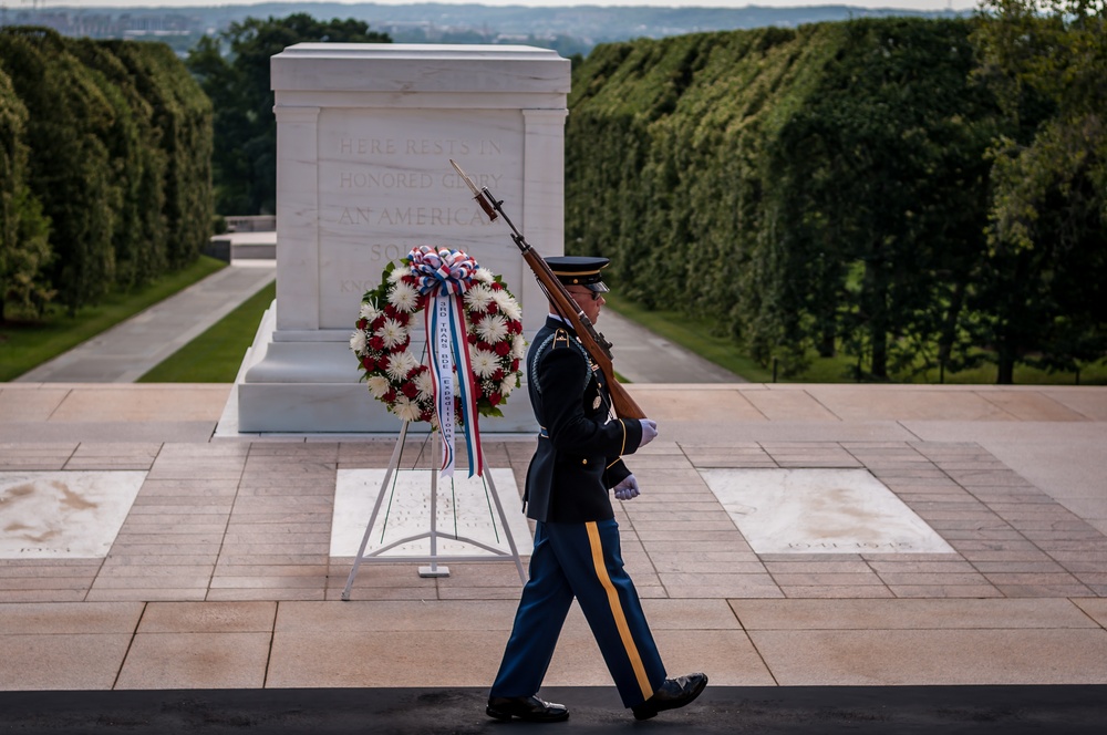 3rd TBX honors the fallen at Arlington National Cemetery