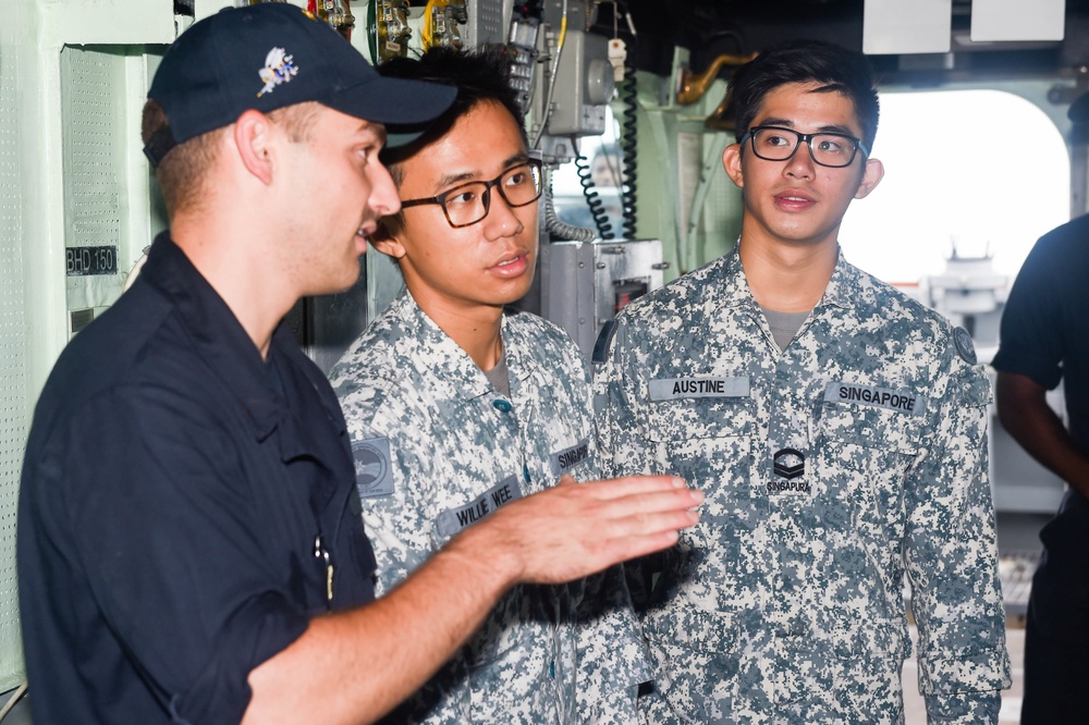 USS Stethem Welcomes Two Republic of Singapore Sailors Aboard