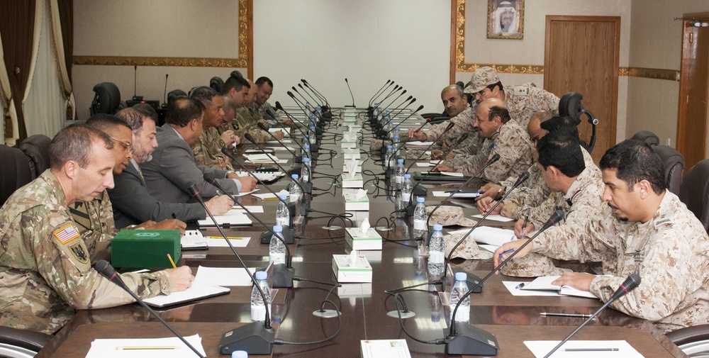 ARCENT Commander visits KSA tours Royal Saudi Land Forces Infantry and Artillery Institutes