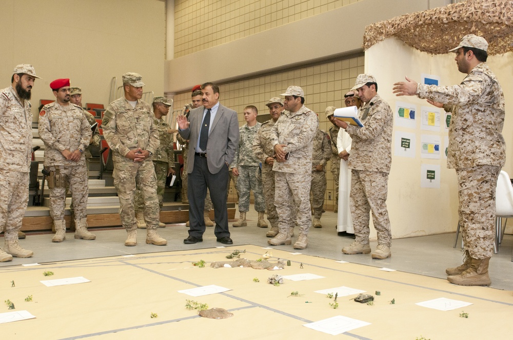 ARCENT Commander visits KSA tours Royal Saudi Land Forces Infantry and Artillery Institutes