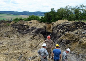 Romanian Land Forces Commander Works with Alabama, Tennesse Army National Guard in Romania