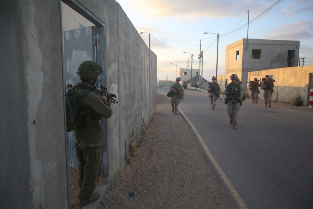 22nd MEU, IDF Conduct Defensive Operations for Noble Shirley 16