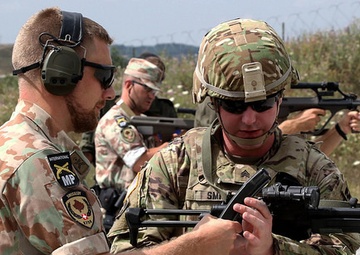 Military Police build lasting relationships during marksmanship exercise