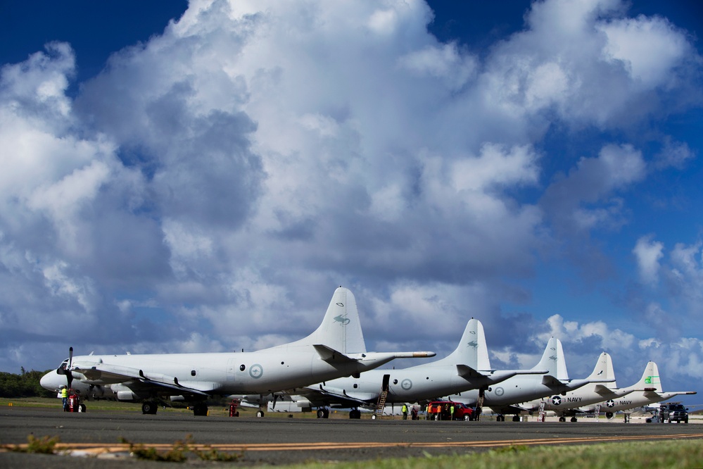11 Squadron arrives at RIMPAC 2016