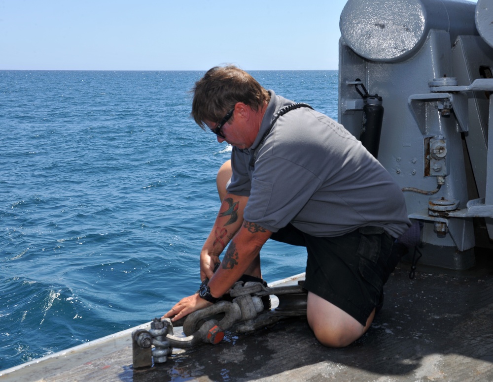 USNS Safeguard dive operations during Rim of the Pacific 2016