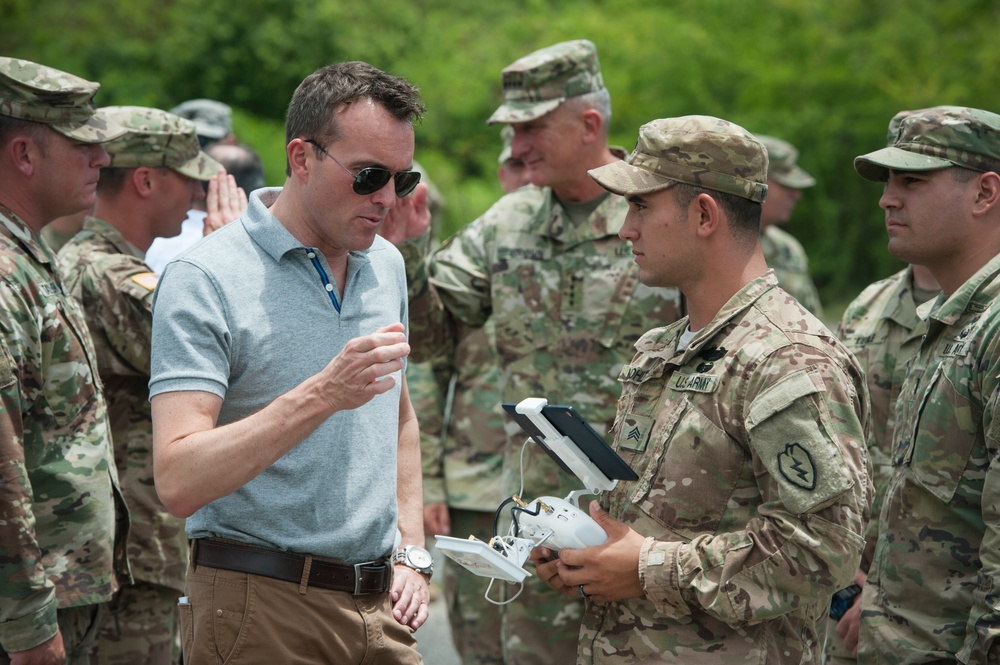 Secretary of the Army Fanning visits Soldiers at PACMAN-I