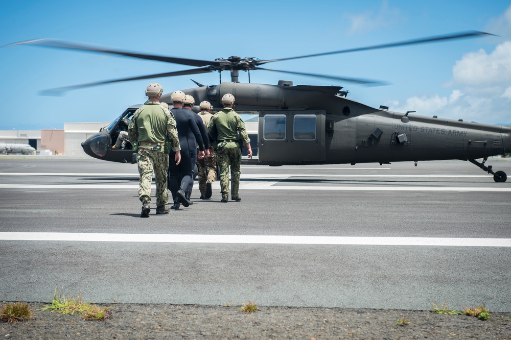 Explosive Ordnance Disposal Mobile Unit Helocast Exercise