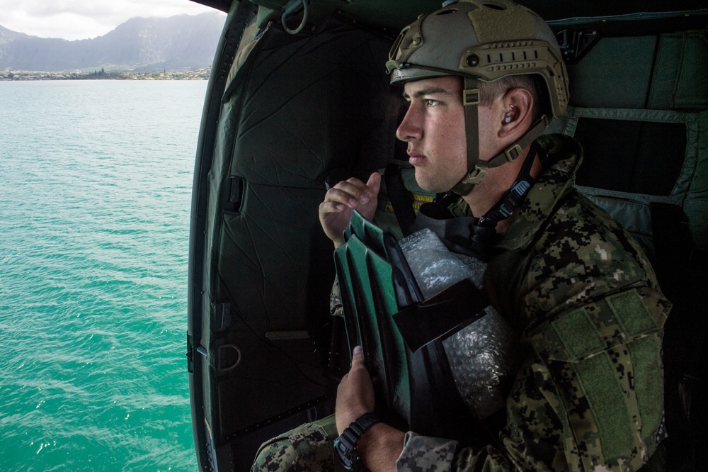 Explosive Ordnance Disposal Mobile Unit Helocast Exercise