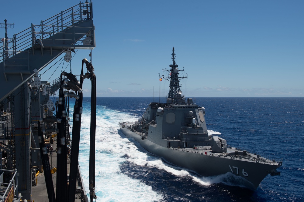 Underway Replenishments with USNS Rainier during RIMPAC 2016