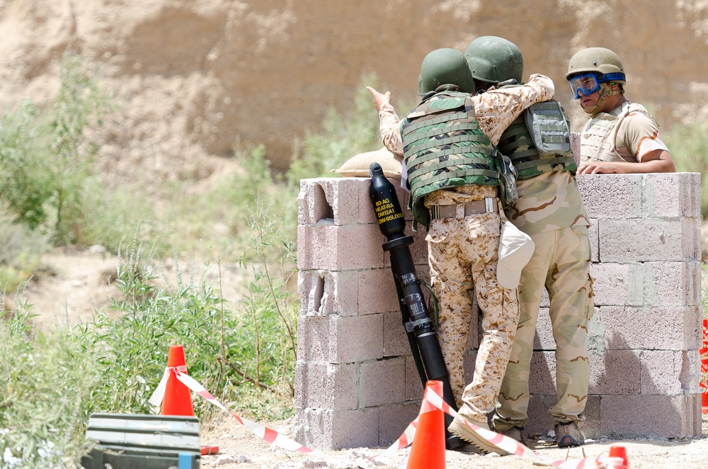 DVIDS - Images - Peshmerga fire Panzerfaust 3 rocket launchers [Image 6 ...