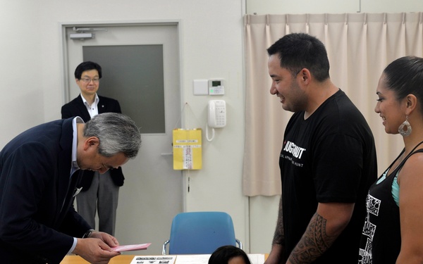 Navy Chief Supports Hula Concert to Benefit Town Rebuilding from Tsunami