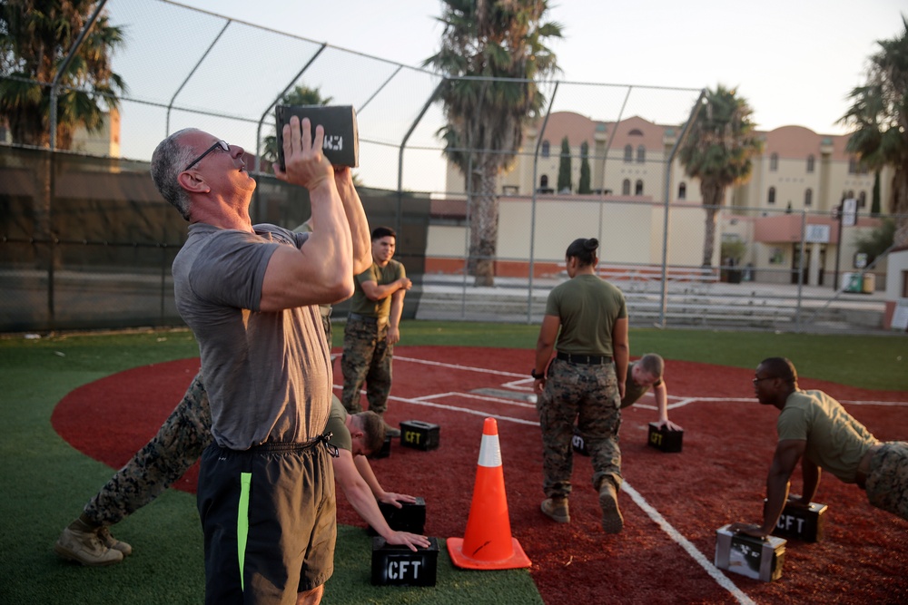 Chef Robert Irvine spends time with Marines in Italy