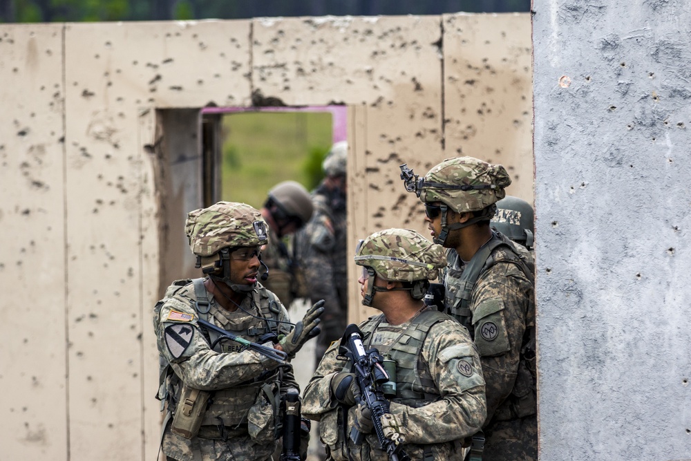NY's &quot;Fighting 69&quot; conducts live fire at JRTC