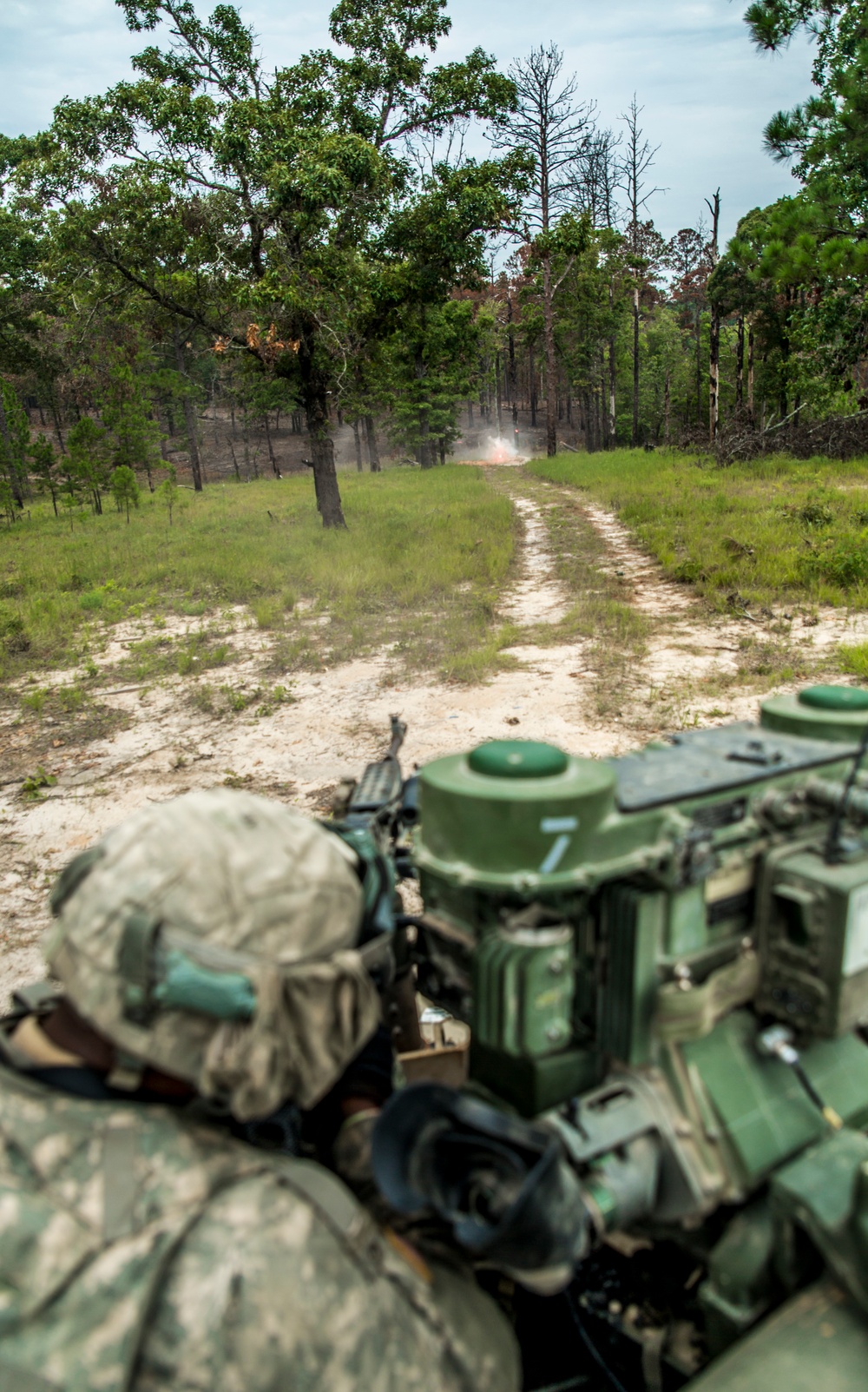 NY's &quot;Fighting 69&quot; conducts live fire at JRTC